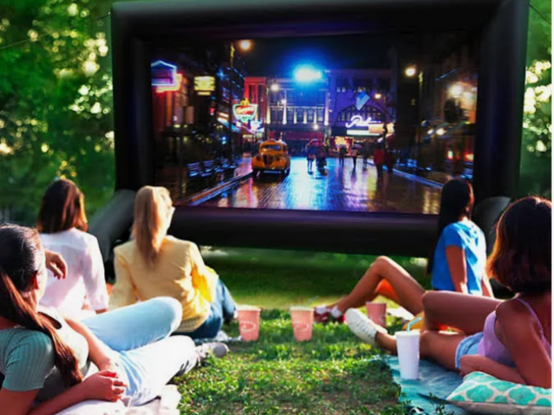 outdoor-movie-night-01